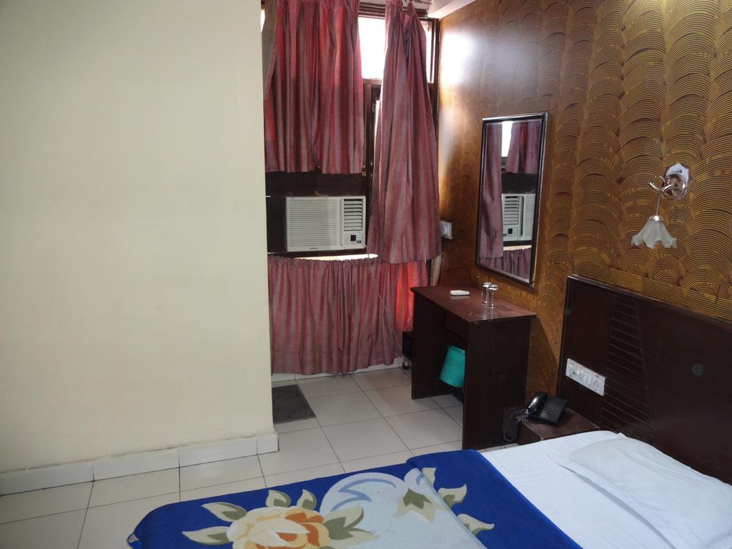 Hotel Elegant International Neu-Delhi Exterior foto