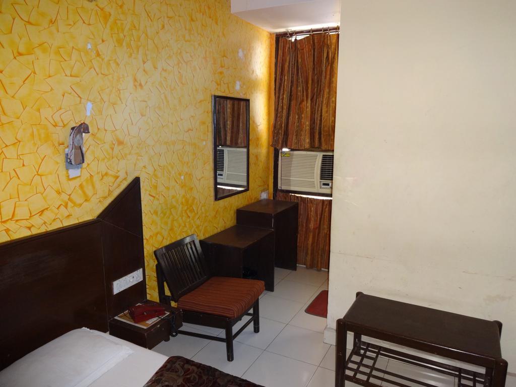 Hotel Elegant International Neu-Delhi Zimmer foto